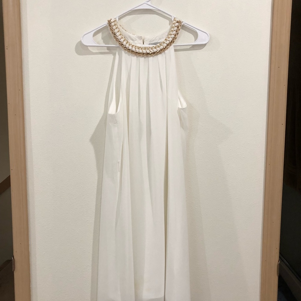 White short Dress 👗